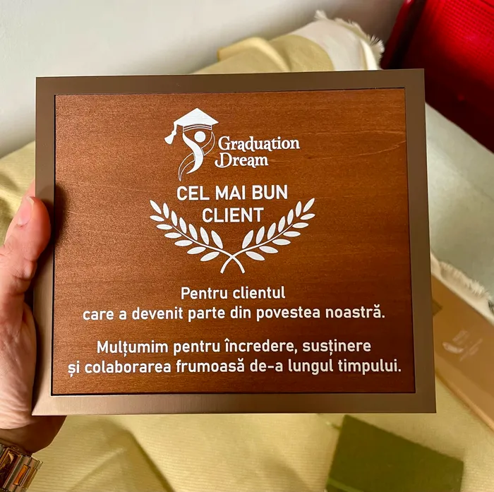 Placă gravată: Cel mai bun client